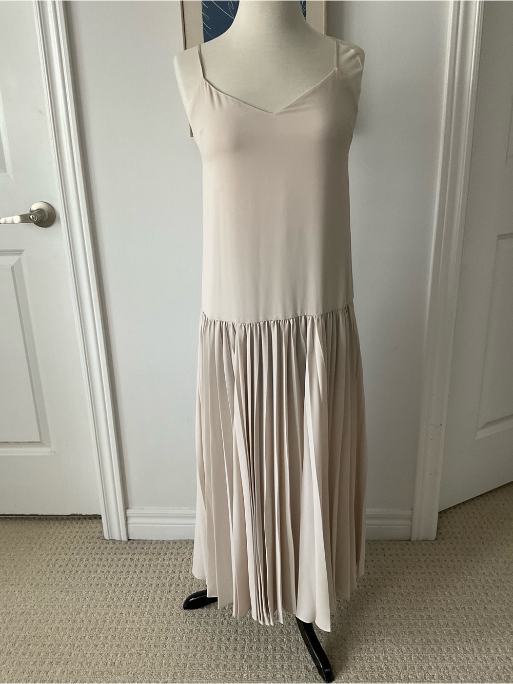 aritzia babaton strategy dress birch euc size xs